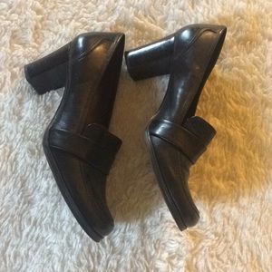 Naturalizer loafer pump